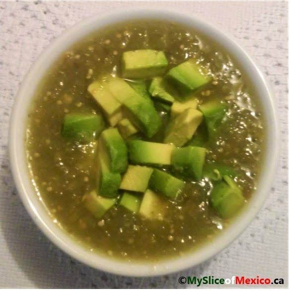 verde con guacamole logo