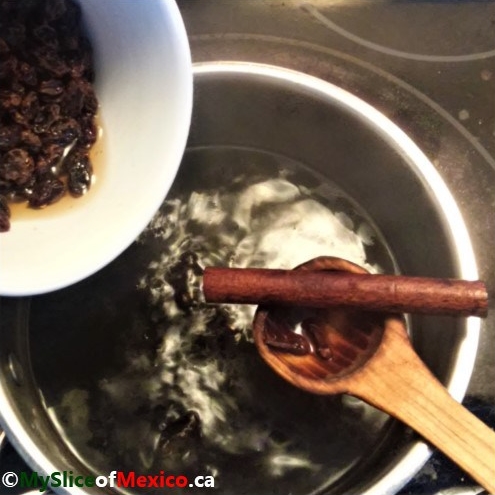 05 prepare syrup with raisinsy slice of mexico