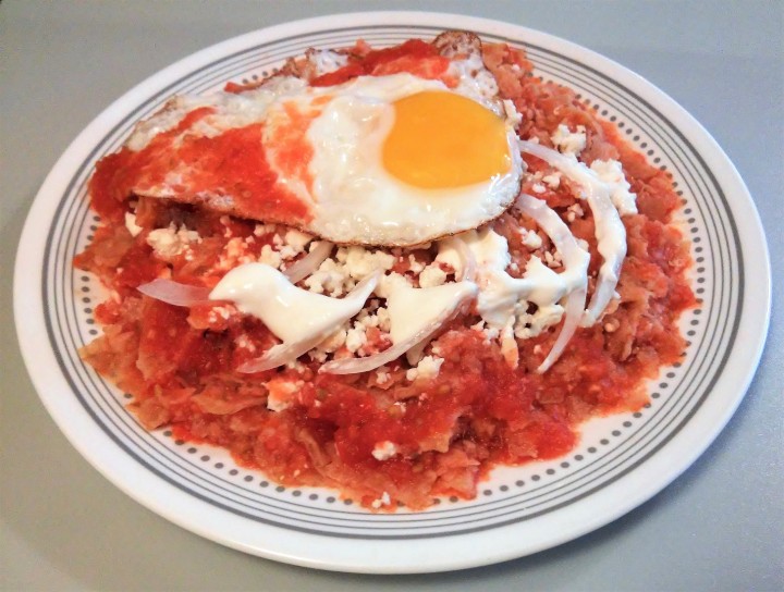chilaquiles with egg