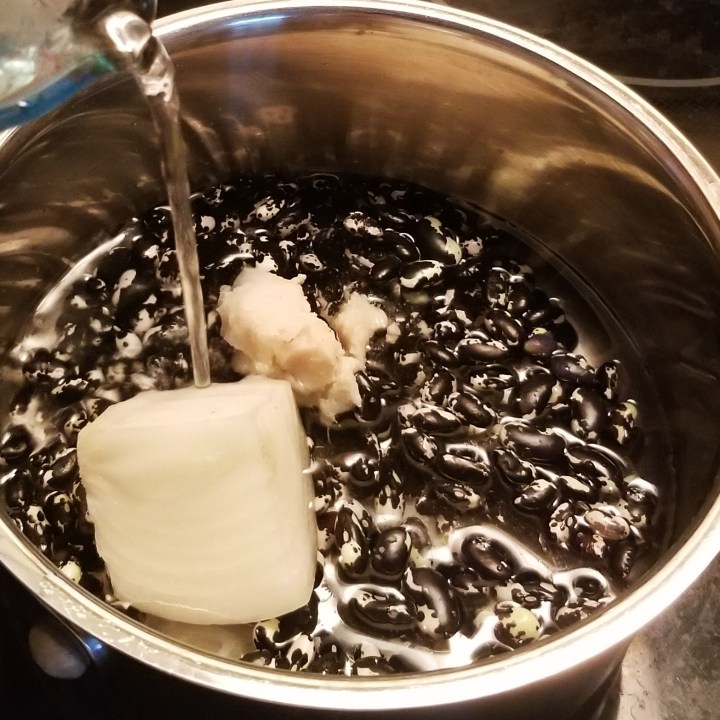 005 frijoles de la olla simple recipe