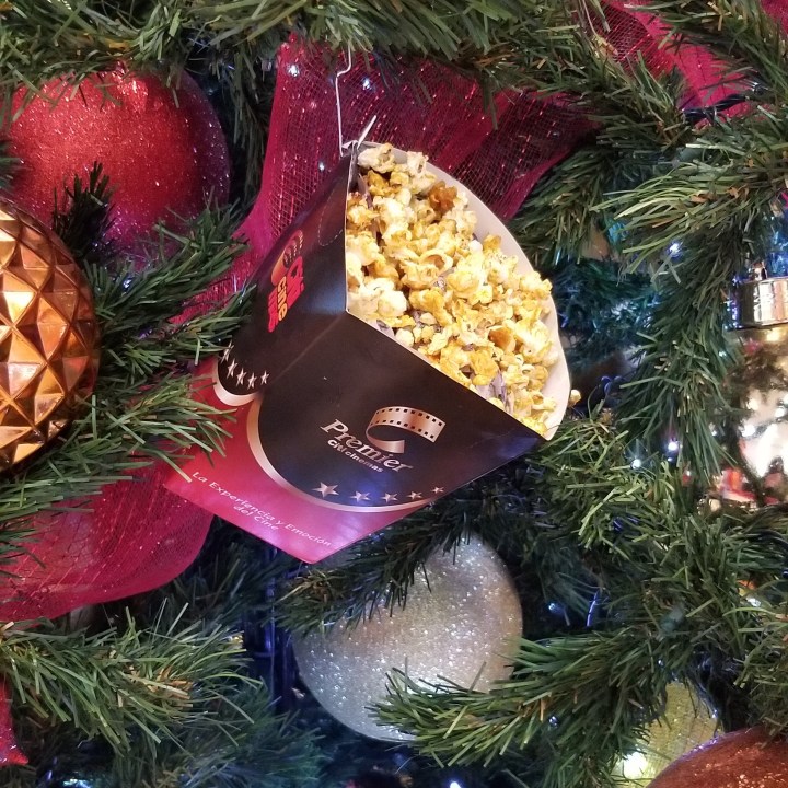 popcorn decoration.jpg