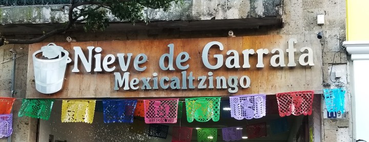 012 AA Nieves de garrafa