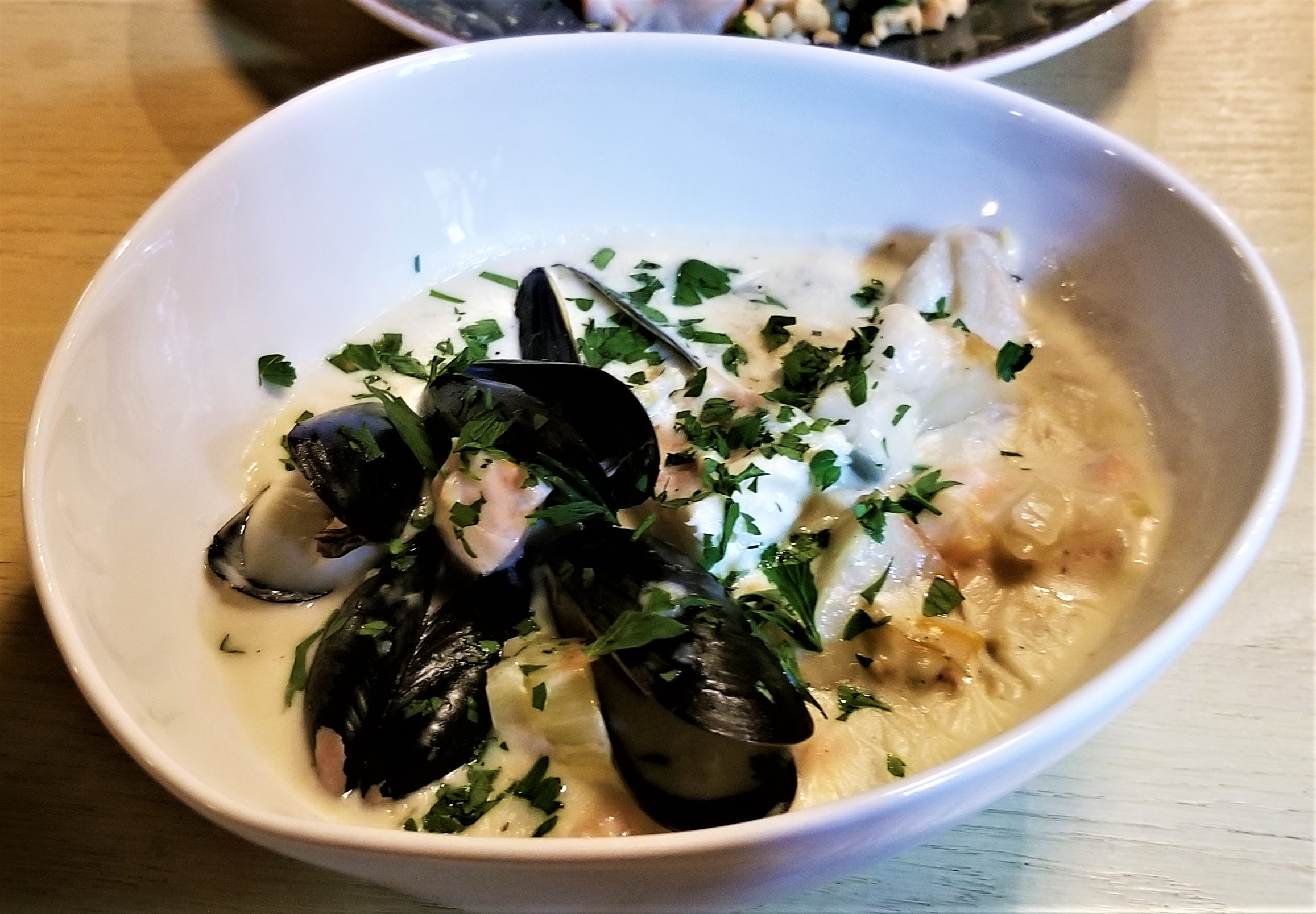 200-black-sheep-seafood-chowder