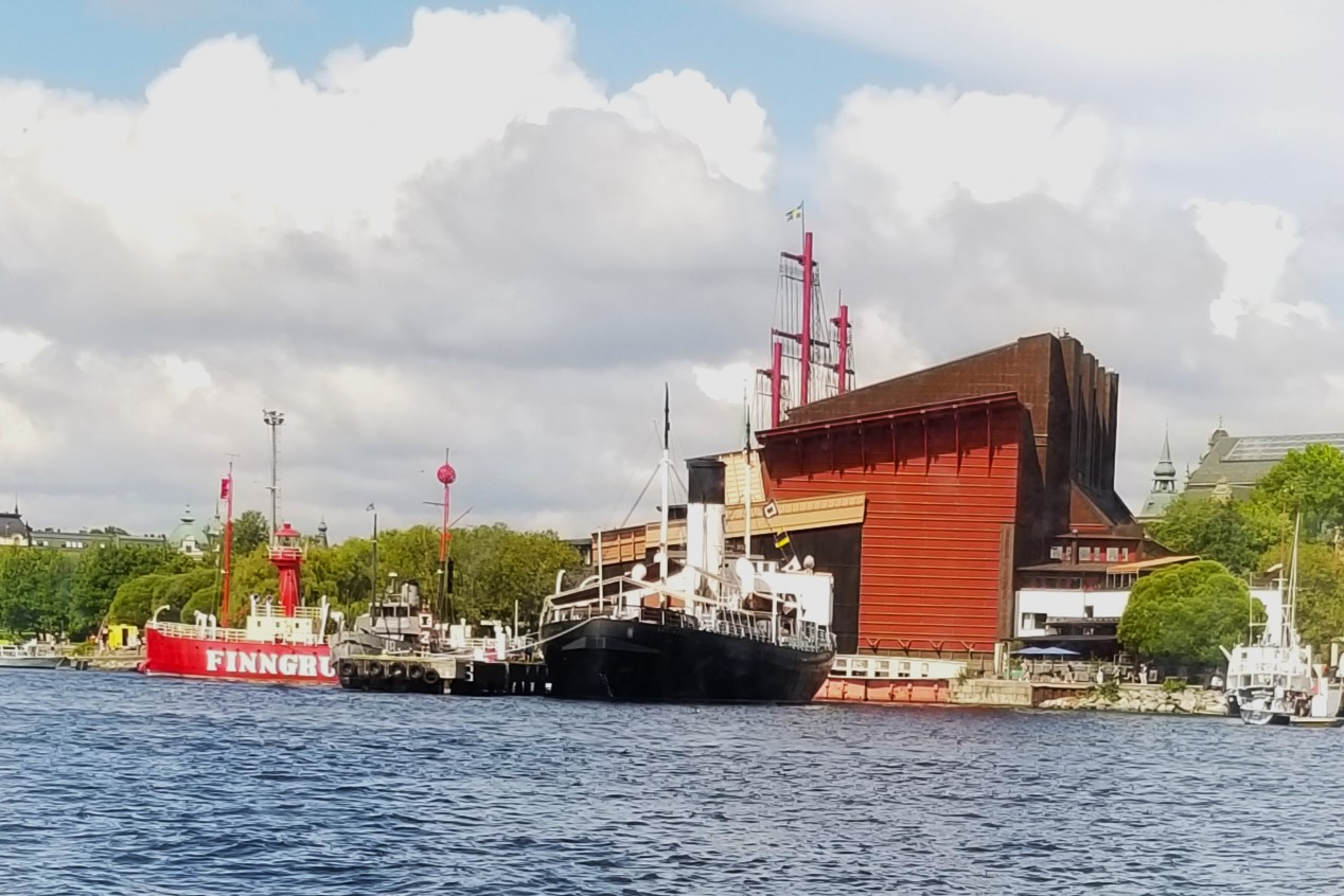 002 Vasa Museum from ferry